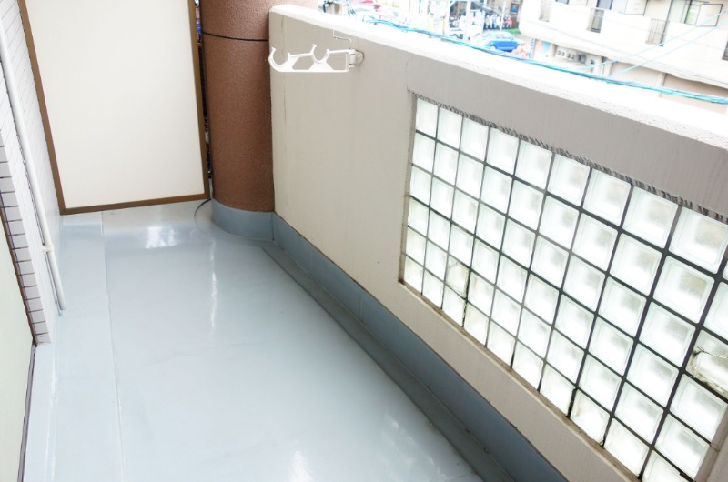 洗濯物も外に干せますね。