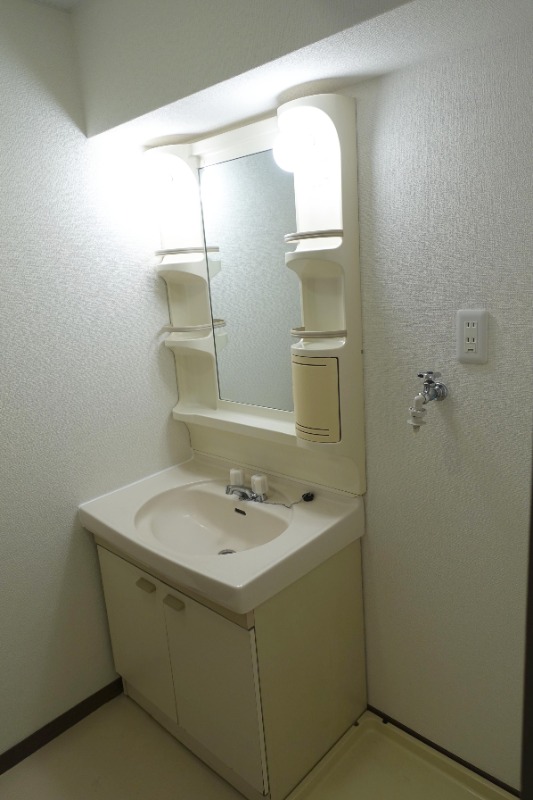 嬉しい独立洗面台です。