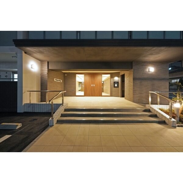 おしゃれなエントランスです