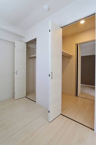 大きなWIクローゼットあります