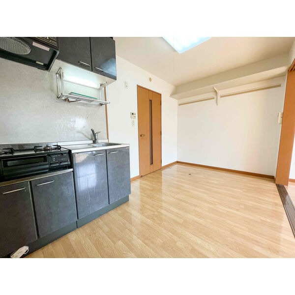 5.7畳の広々ダイニングスペース