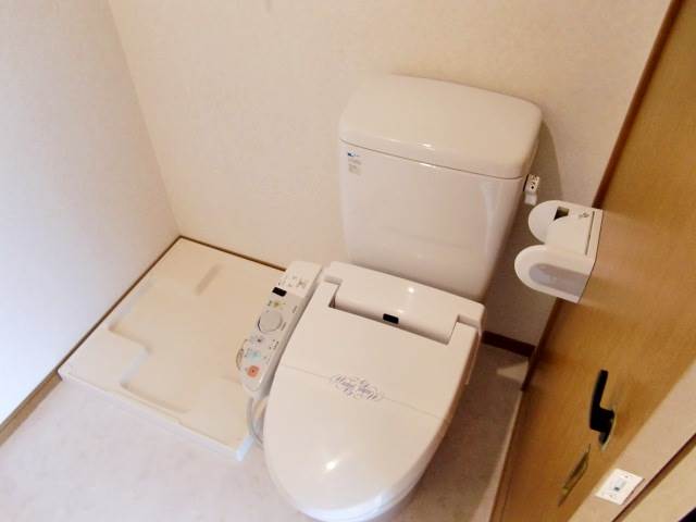 温水便座付きです