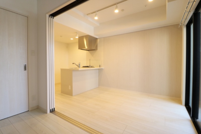 家具の配置がしやすいリビングですね