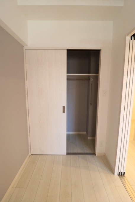 お洋服が多い方でも楽々収納できます