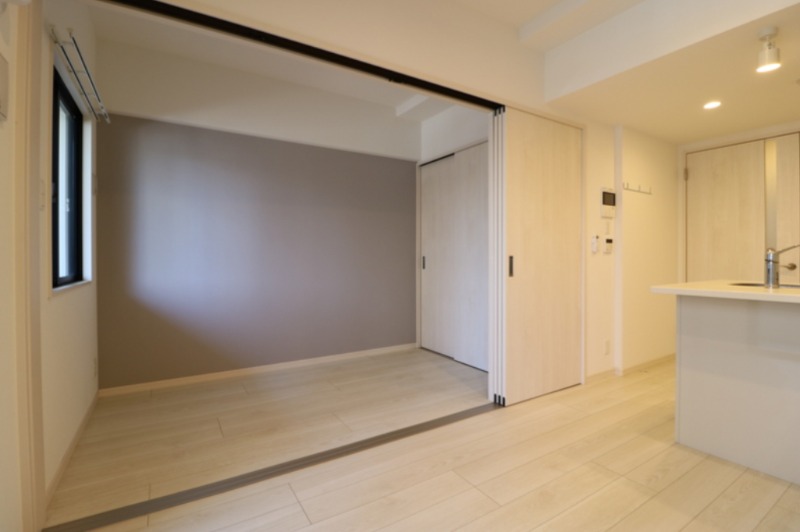 こちらは寝室にいかがでしょうか