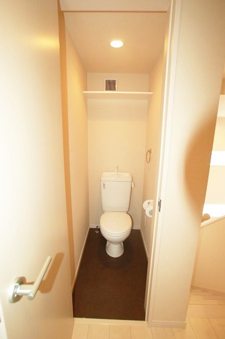 清潔感のあるトイレです