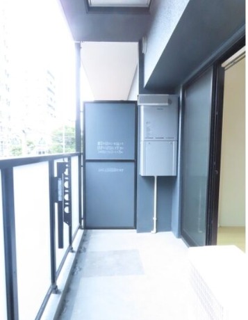 天気のいい日はこちらで洗濯物を干せます