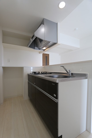 作業スペースもあり料理がはかどるキッチンです