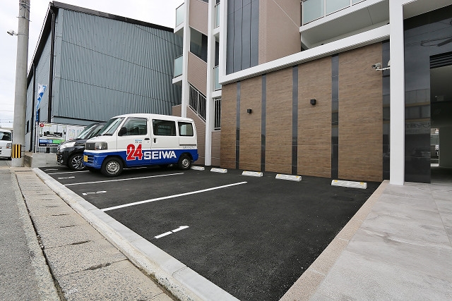 敷地内駐車場あります