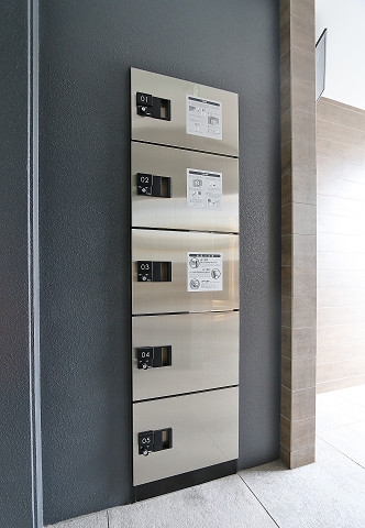 宅配ボックス付きで荷物の受取も楽々です