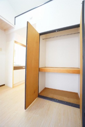 たっぷり収納できるクローゼットです