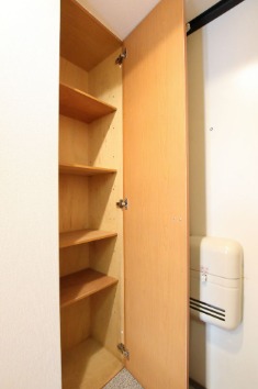 玄関収納も充実しています