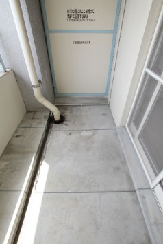 天気のいい日はこちらで洗濯物を干せます