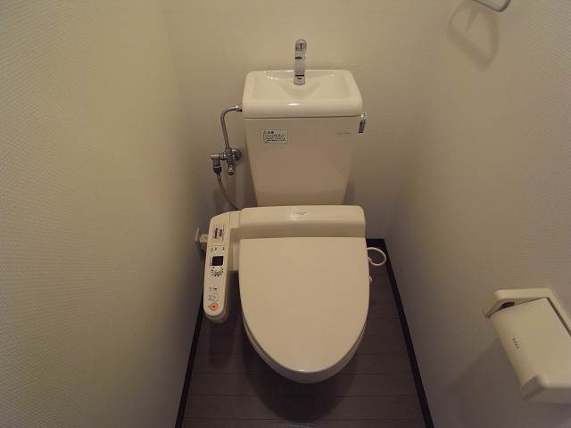ウォシュレット完備です