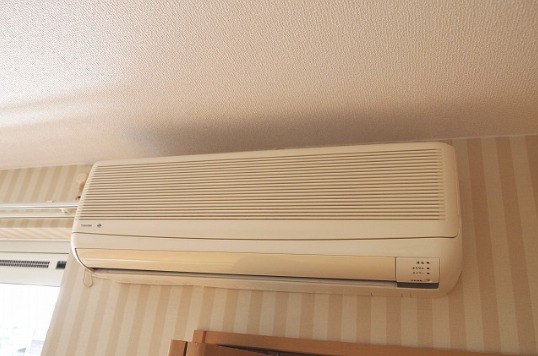 エアコン完備で年中快適に過ごせます