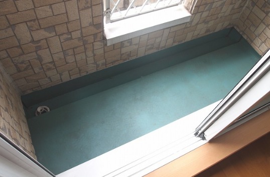 天気のいい日はこちらで洗濯物を干せます