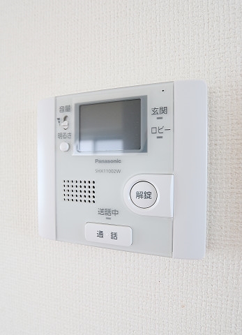 女性の方も安心のモニターフォン