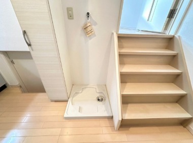 洗濯機も室内に置けますね。