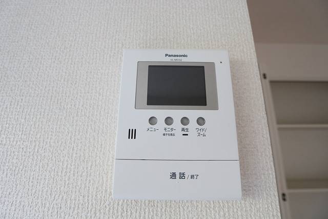 モニターで来客を確認できるので安心です