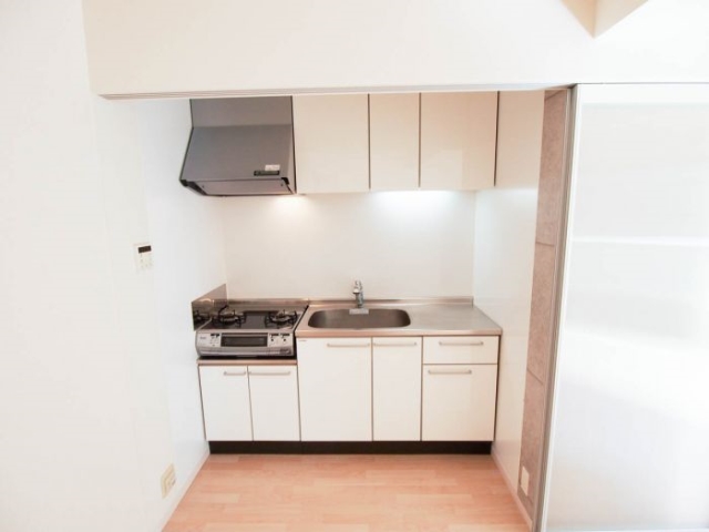 オシャレなシステムキッチン。収納、使い勝手もばっちり