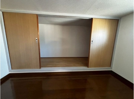 お洋服が多い方でも安心の収納力