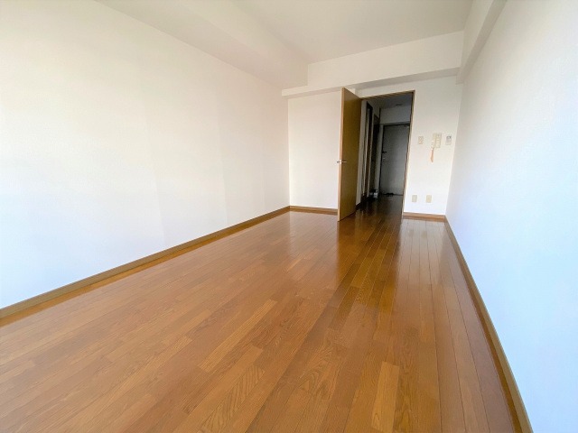 9帖の広々洋室です