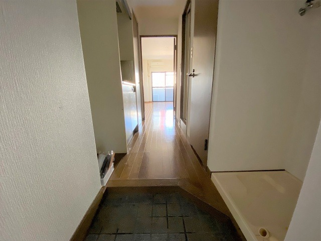 玄関も十分な広さです