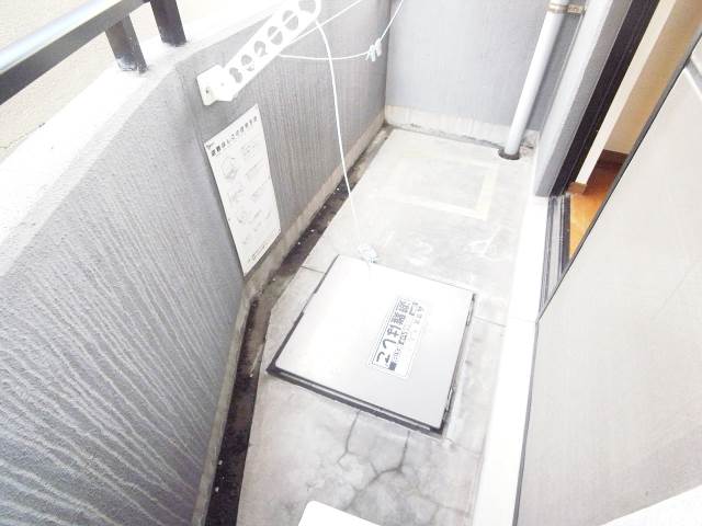 天気のいい日はこちらで洗濯物を干せます