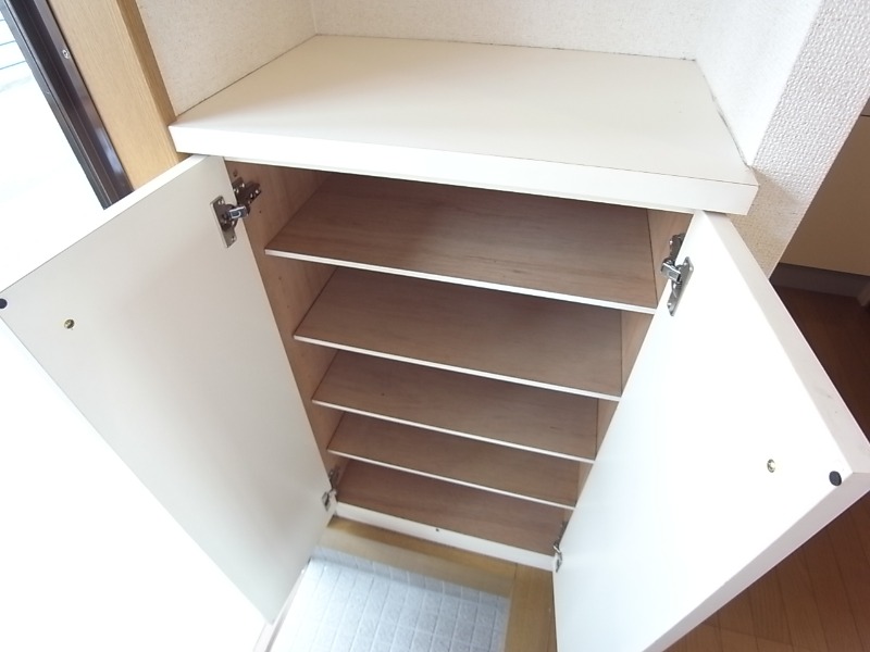 玄関も収納がたくさんできます。