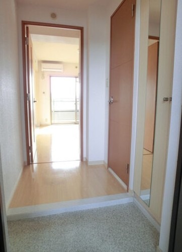 広い玄関ですね