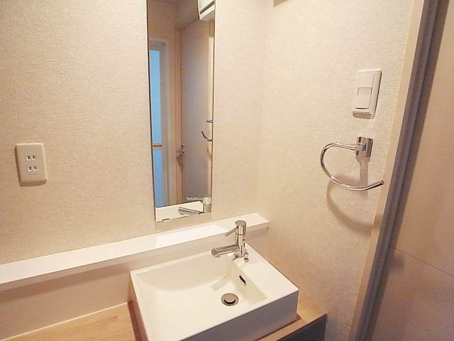 オシャレな洗面台です