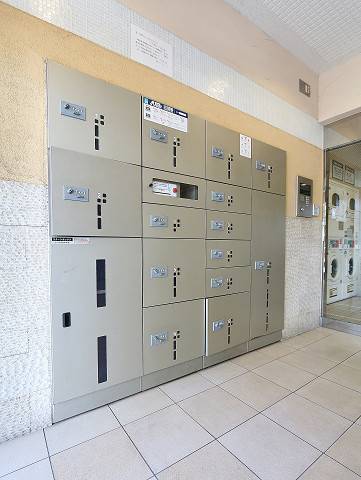 宅配ボックスあります