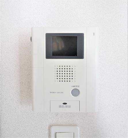 共用部には防犯カメラも設置しております。