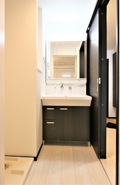 お出かけ前の身支度はこちらでバッチリ