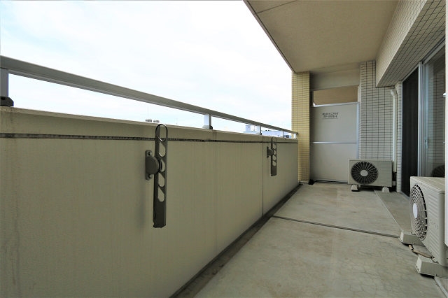 広々バルコニーで開放感が有ります