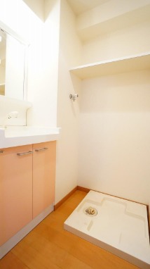 もちろん室内洗濯機置き場付きです