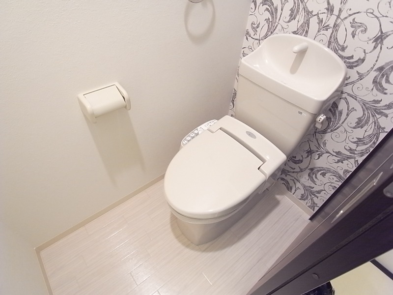 温水便座付きでいいですね。