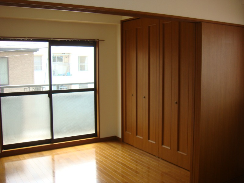 日の当たりもいい部屋ですね。