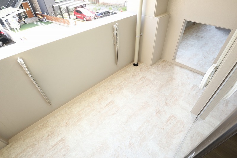 天気のいい日はこちらで洗濯物を干せます