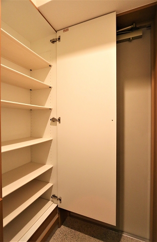 シューズボックス完備。