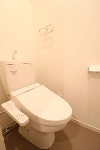 ウォシュレット完備です。