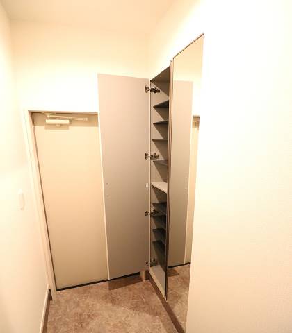 靴もたくさん入ります。