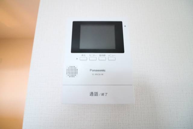 モニターホンで安心です。