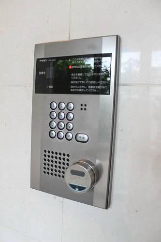 オートロックで女性も安心ですね