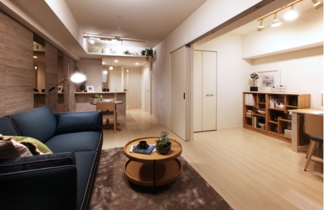 家具の配置がしやすいリビングですね