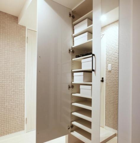 大容量のシューズボックス