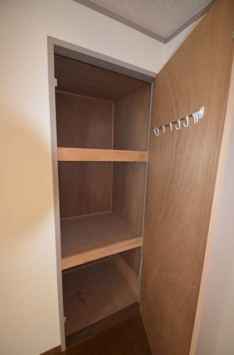 荷物が多くても安心な奥行きのある収納スペース