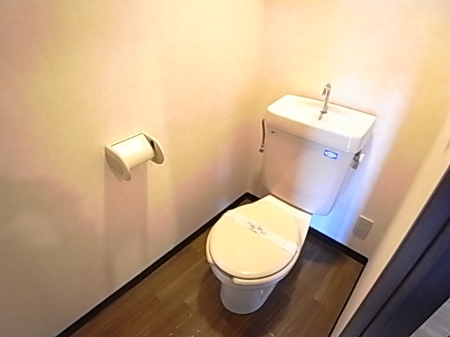 バストイレ別です。