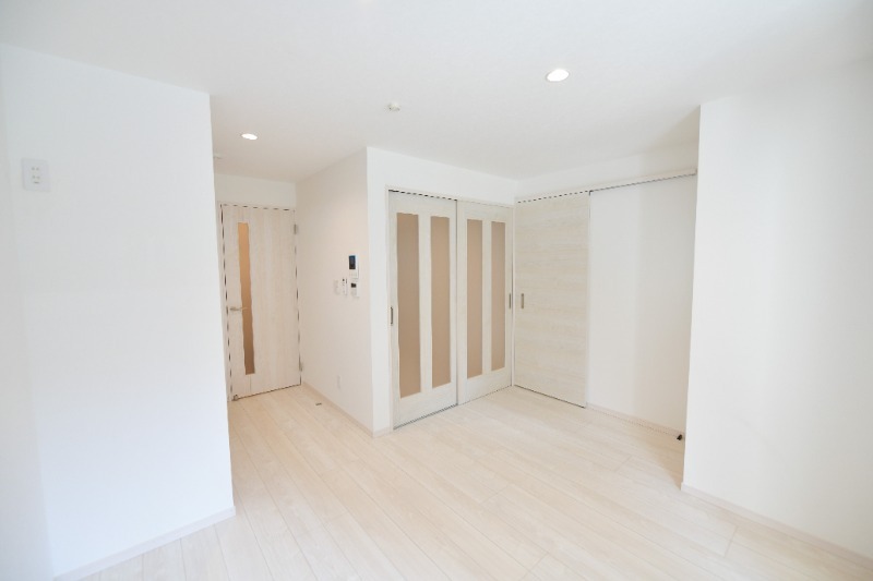 家具の配置がしやすいリビングですね