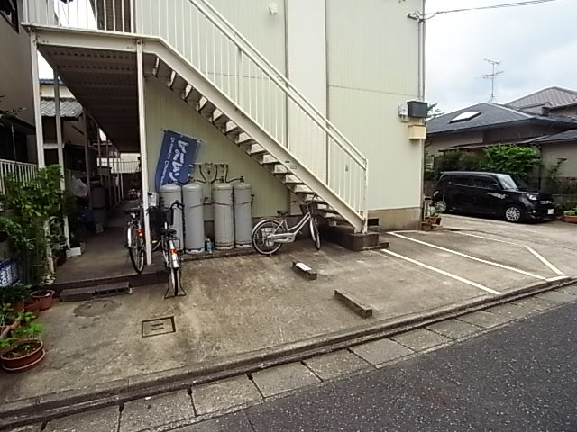 駐輪場もあります。